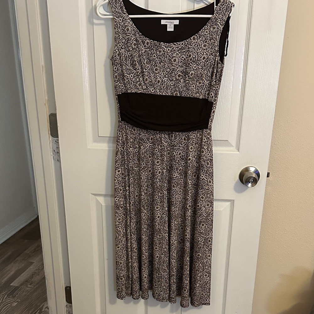 Elegant Brown and Cream Patterned Dress